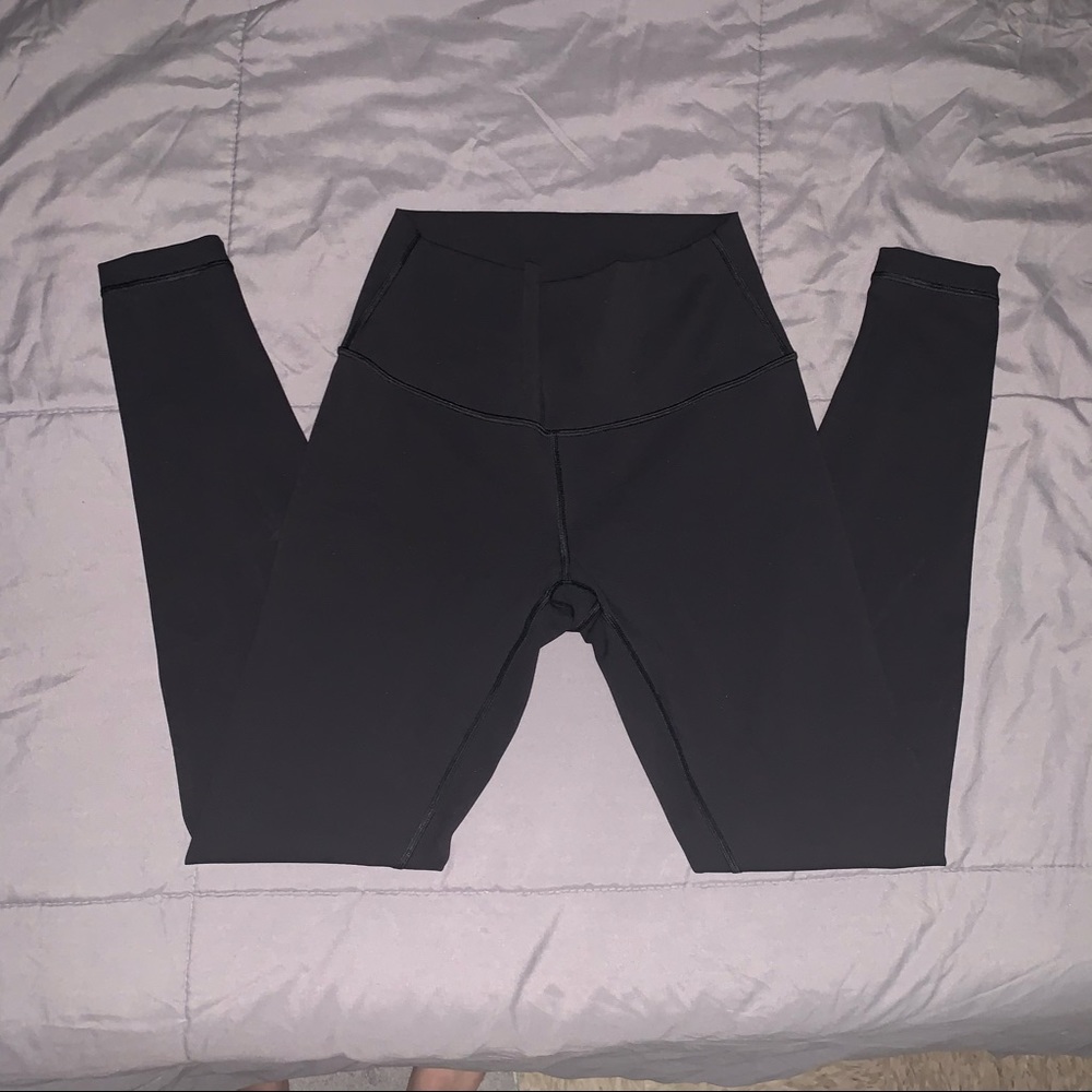 SOLD. Lululemon leggings. [sz. 6]
